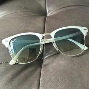 Rayban clubmaster classic - white (never worn)